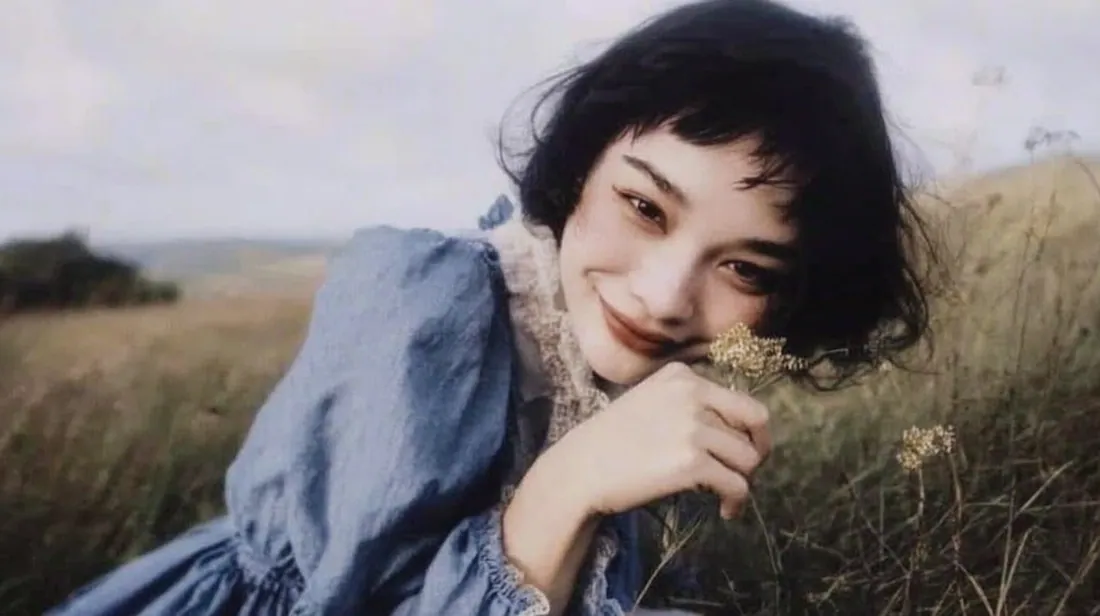 湖畔少女與風相遇的地方